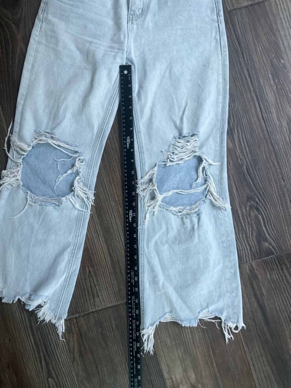 Altar'd State Light Blue Distressed Cropped Straight Leg Jeans - Picture 10 of 12